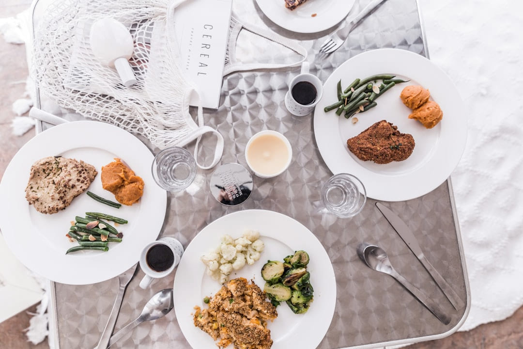 table setting on Think Lean Live Strong